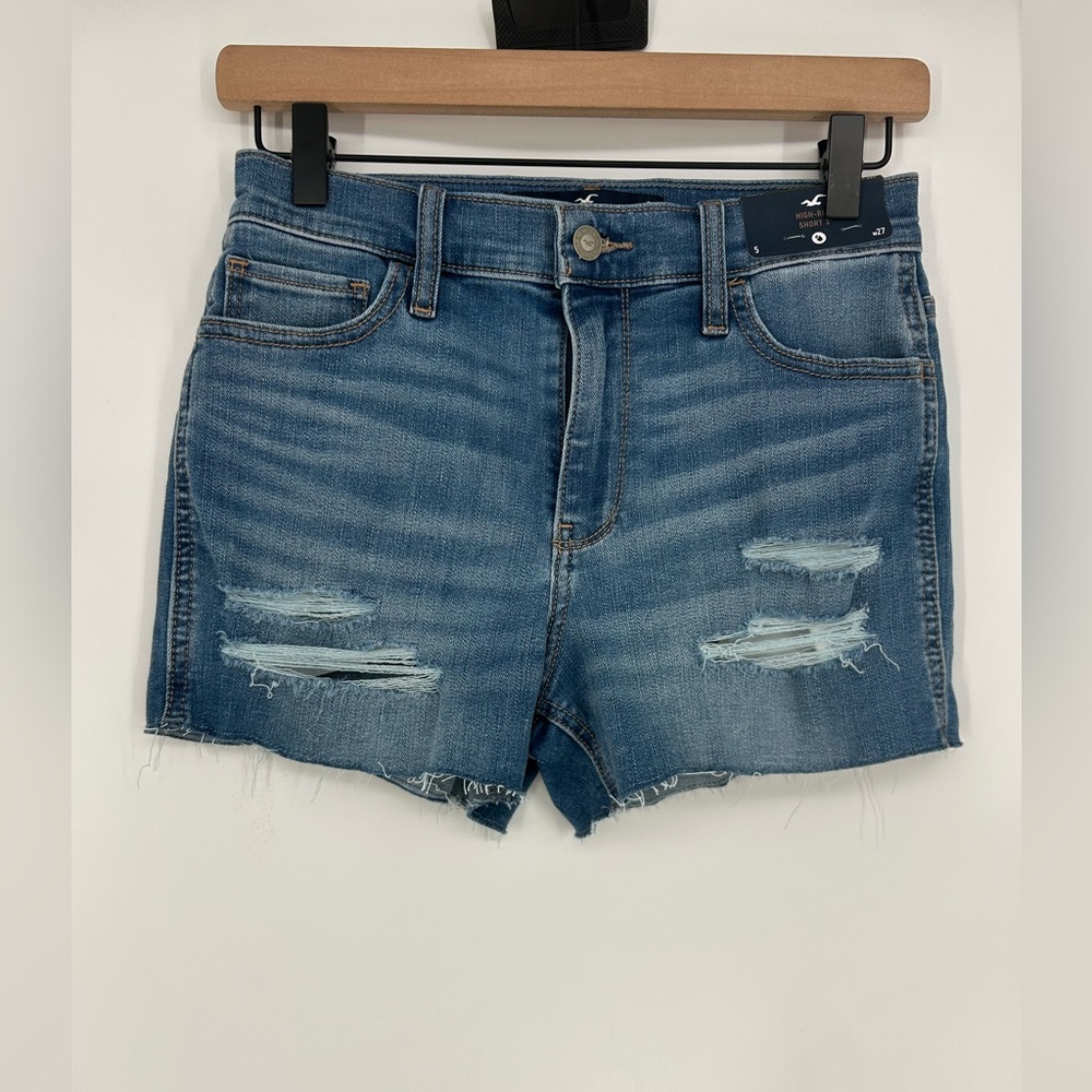 "NWT" Hollister Soft Stretch High-Rise Distressed Short 3" In Sz 5/27 Festival
